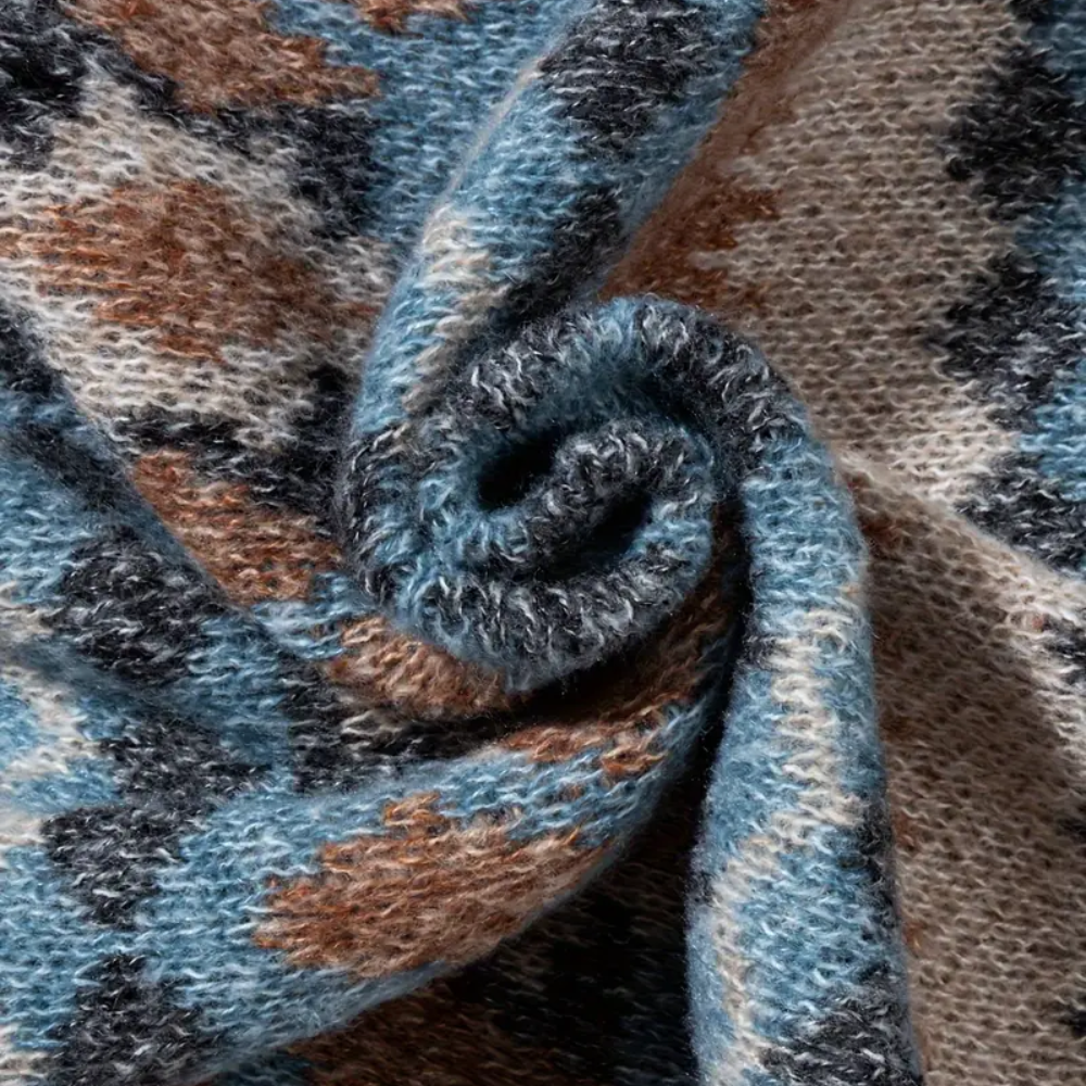 Sweter z Zianiny o Geometrycznym Wzorze